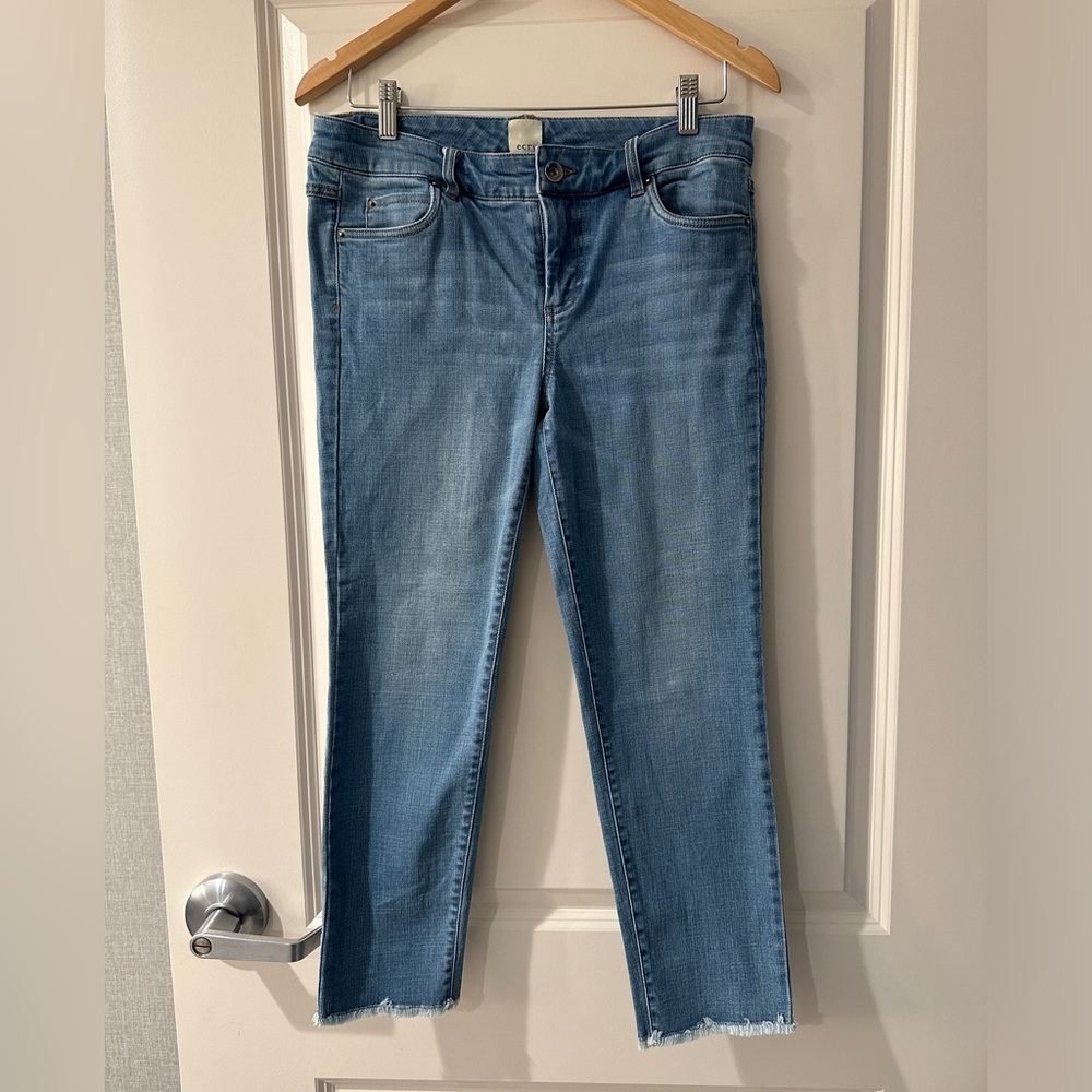 Ecru Brand Strummer Frayed Ankle Jean - Size 6